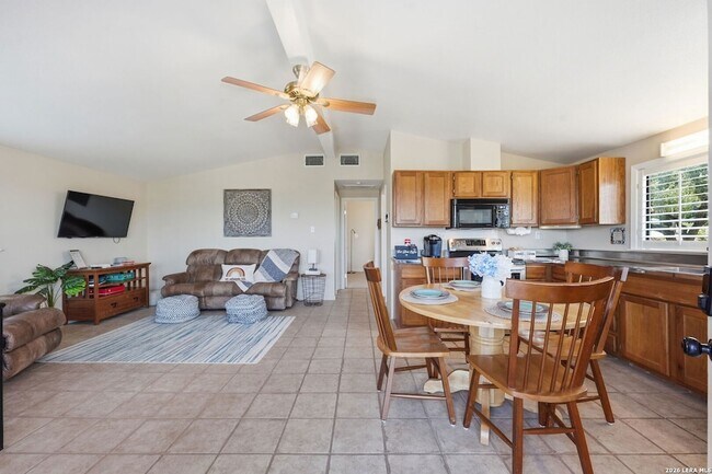 Foto del edificio - 2681 Lakeview Dr