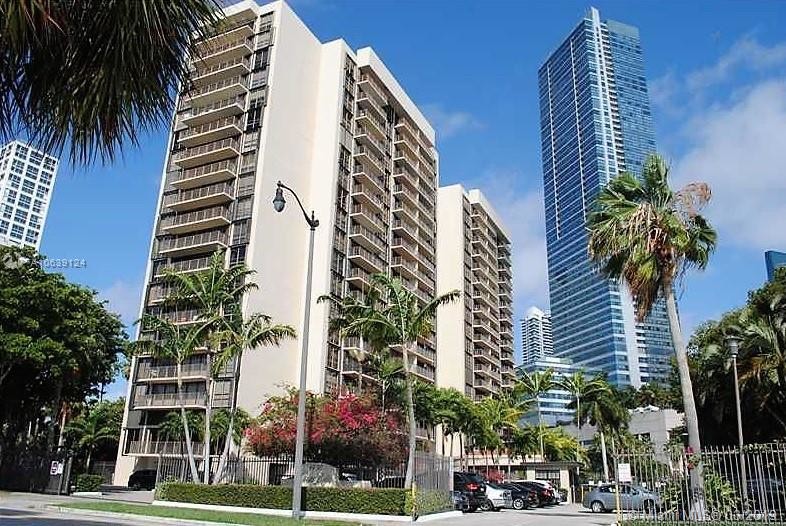 Foto principal - 1450 Brickell Bay Dr