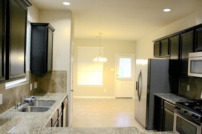 Building Photo - 19022 Pinewood Point Ln