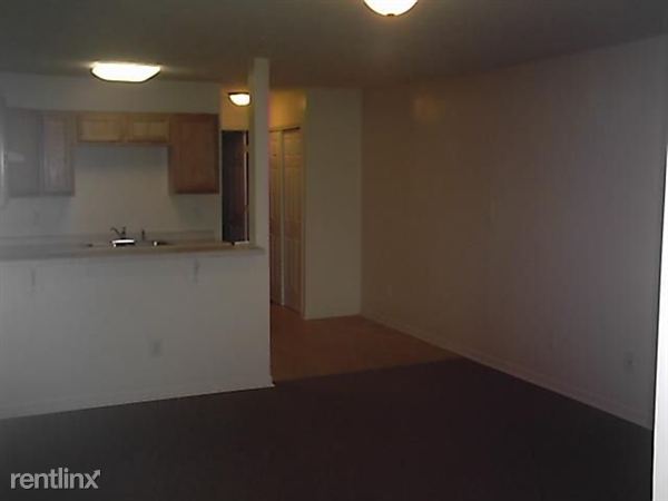 Building Photo - 411 N Rybolt Ave