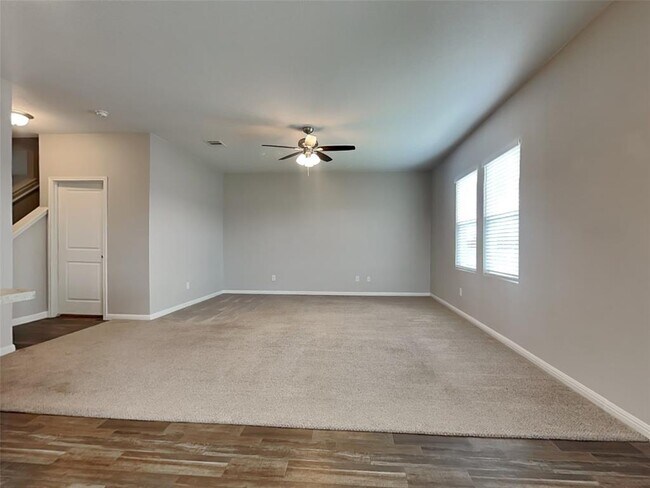 Building Photo - 100 Satsuma Ln