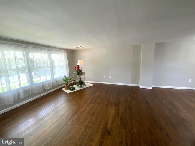Building Photo - 425 Weidman Ave
