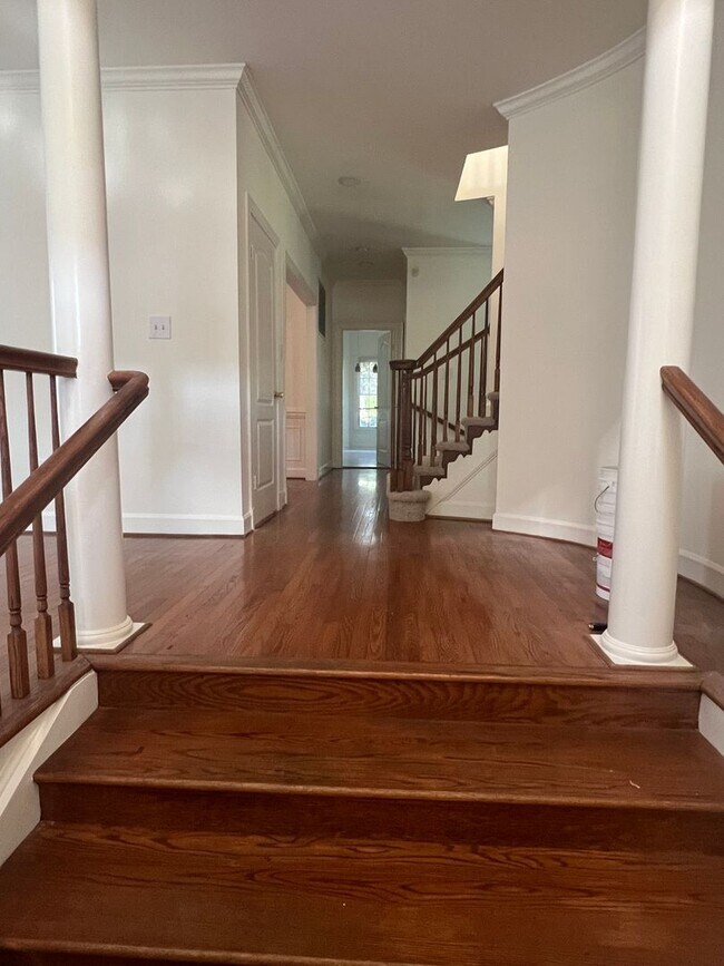 Foto del edificio - 3025 Windy Knoll Ct