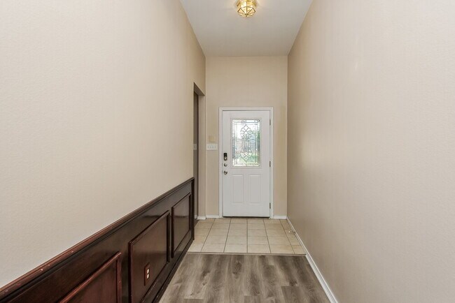Foto del edificio - 1412 Brownford Dr