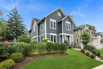 Building Photo - 99 Claremont Ave