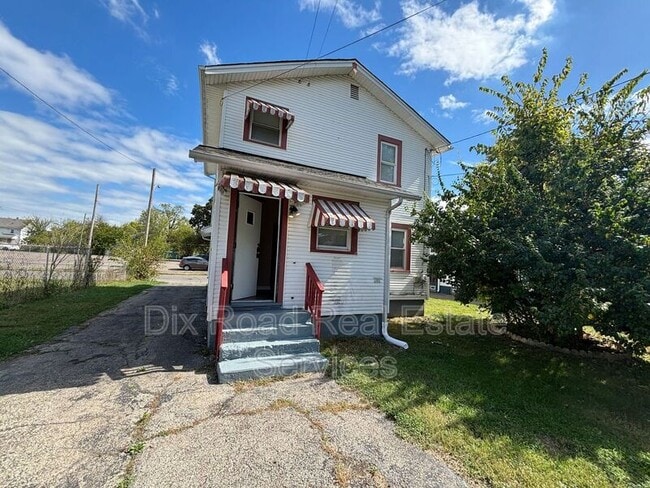 Building Photo - 135 Gramont Ave