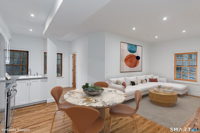 Foto del edificio - 2 Hollyhock Rd