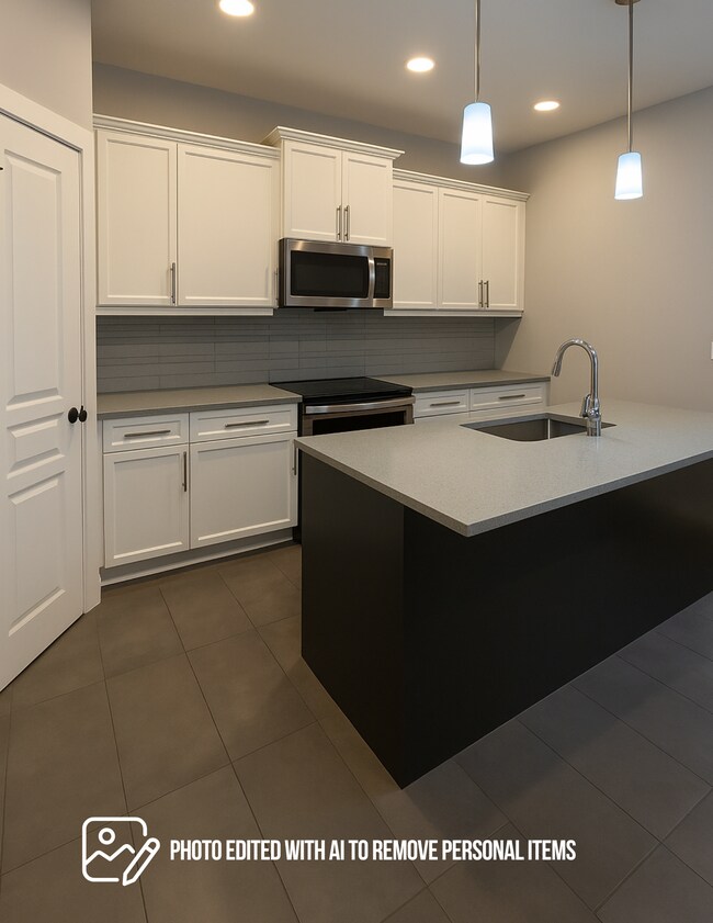 Building Photo - 10308 B 148 Ave