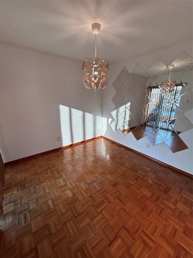 Foto del edificio - 5550 N Braeswood Blvd