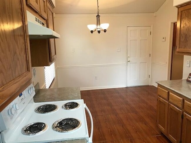 Building Photo - 6678 Millgrove Park Dr