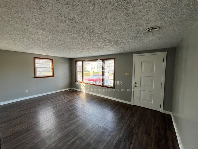 Building Photo - 1210 S 25th St