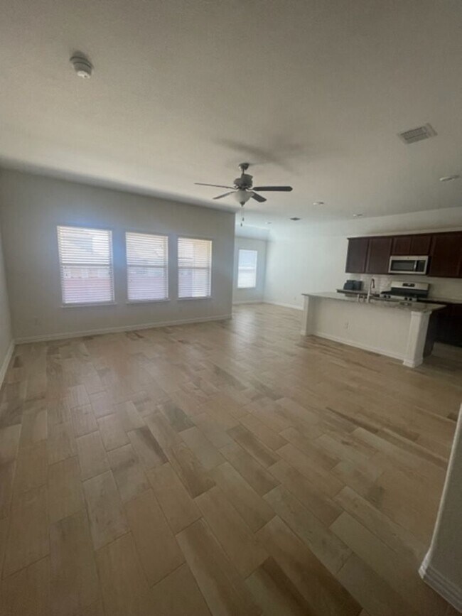 Foto del edificio - Beautiful 3 Bedroom Home located on the Ch...