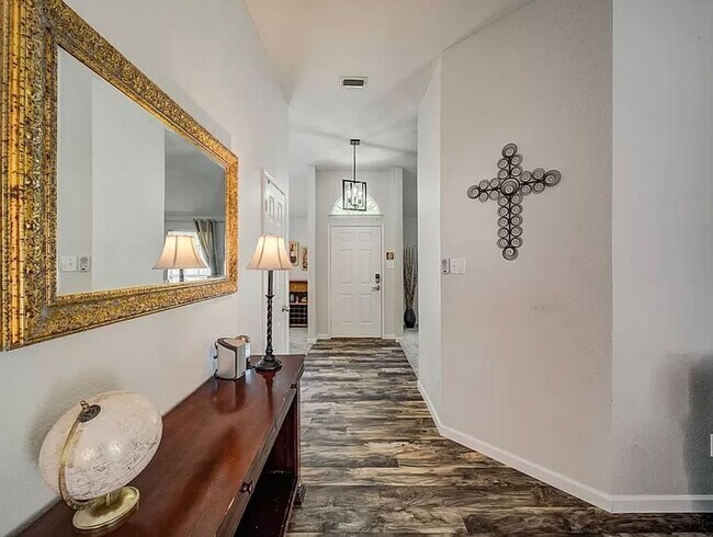 Foto del edificio - 5558 Mesa Verde Ct