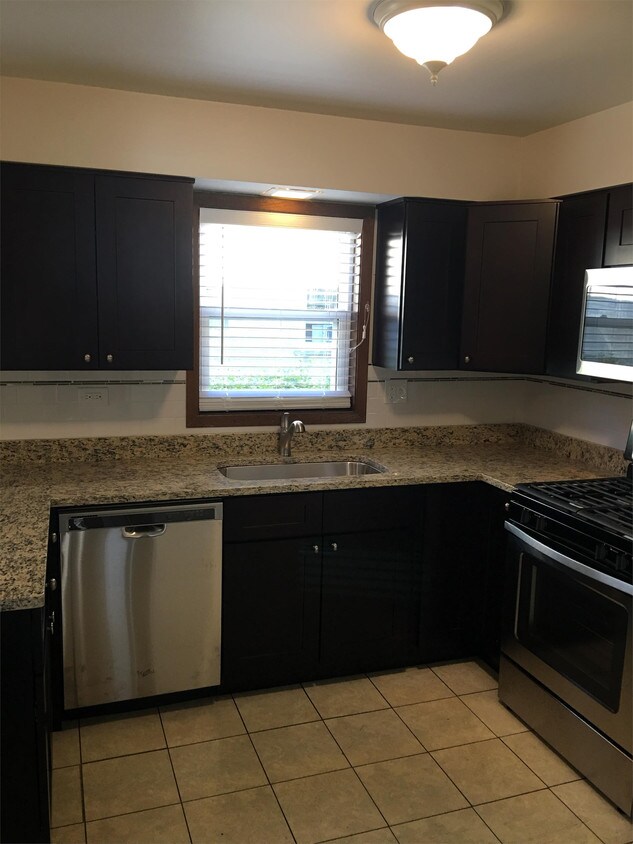 Foto principal - 1709 E 31st St