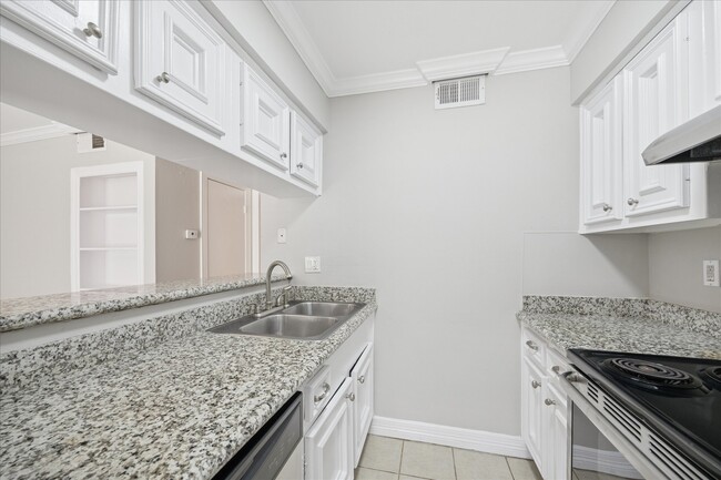 Building Photo - 201 Emerson St