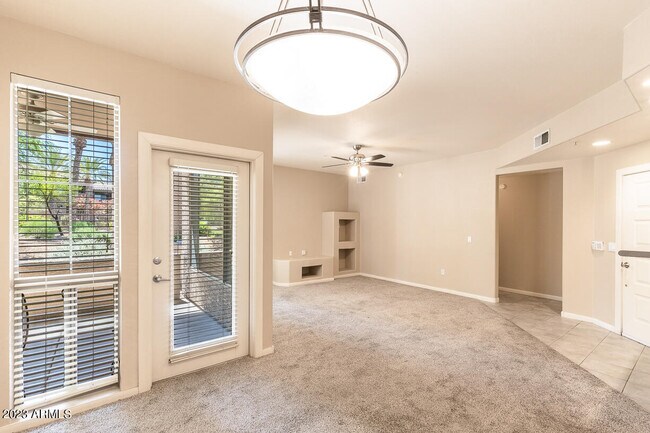 Building Photo - 11680 E Sahuaro Dr
