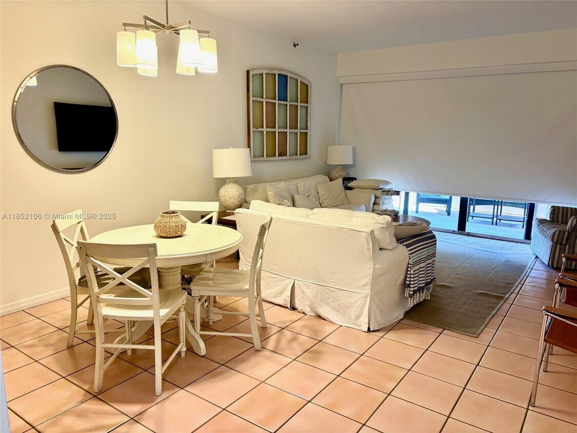 Photo - 201 Crandon Blvd (Key Biscayne, FL)