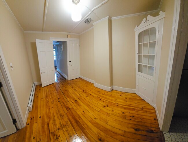 Comedor - 22 Fletcher St