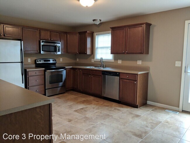 Building Photo - 3 br, 2.5 bath House - 1908 Glenbridge Road