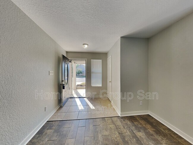 Building Photo - 4603 River Post