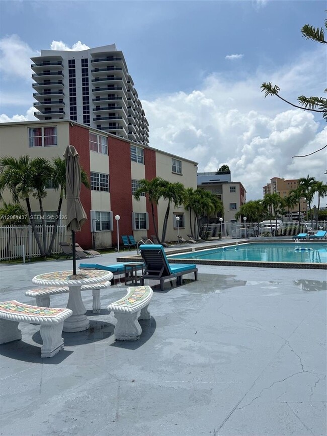 Building Photo - 1800 79th Street Causeway