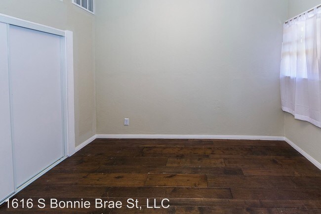 Foto del edificio - 1616 S Bonnie Brae St