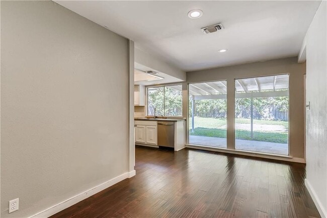 Foto del edificio - 7212 S Brook Dr