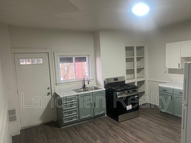 Photo - 2917 Shadeland Ave House