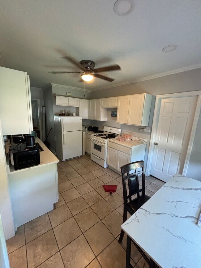 Foto del edificio - 3048 N 25th St