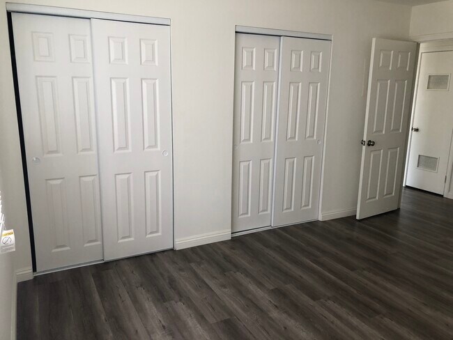 Dormitorio - 1707 Keeler St