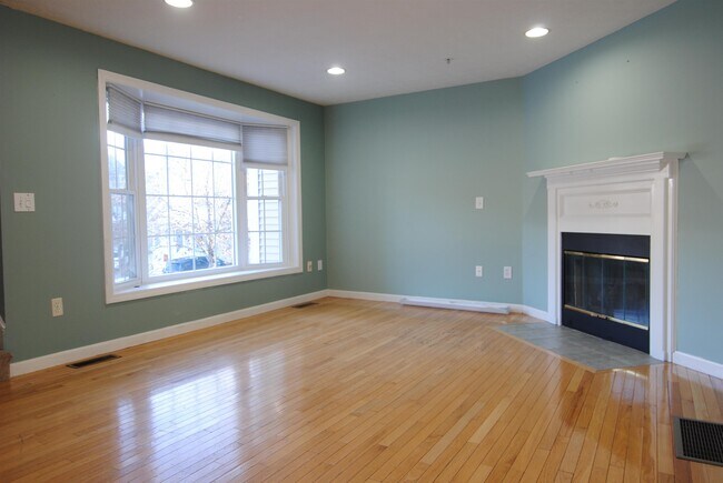 Foto del edificio - 65 Georgetown Dr