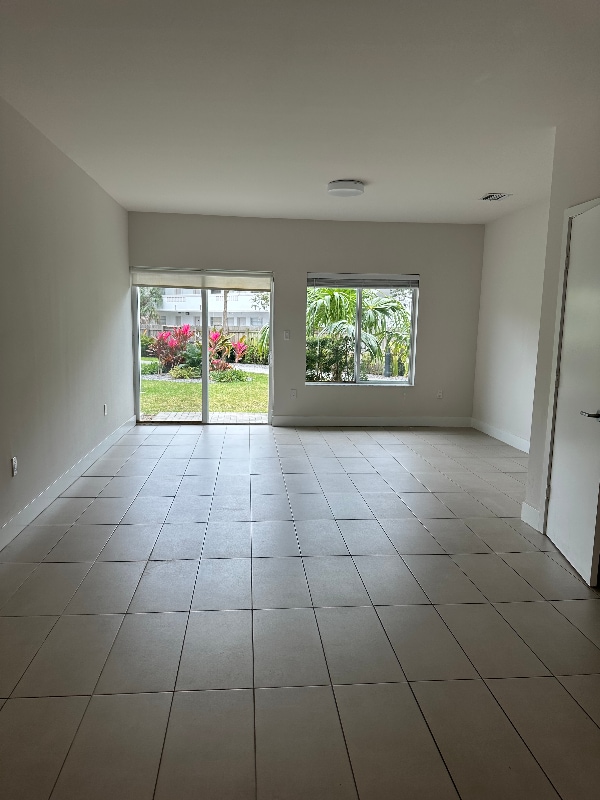 Photo - 12111 NE 5th Ave House