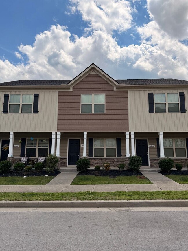 Foto del edificio - 2 Bedroom, 2.5 Bath Townhome in Antioch - Available Now!