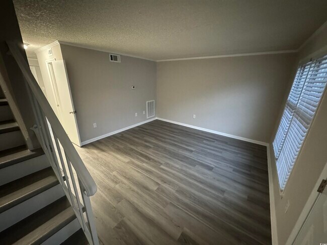 Foto del edificio - 6702 Jefferson Pl