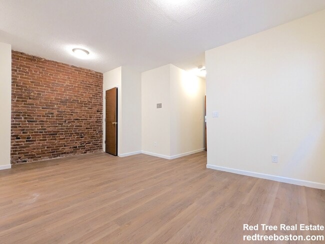 Building Photo - 54 S Huntington Ave