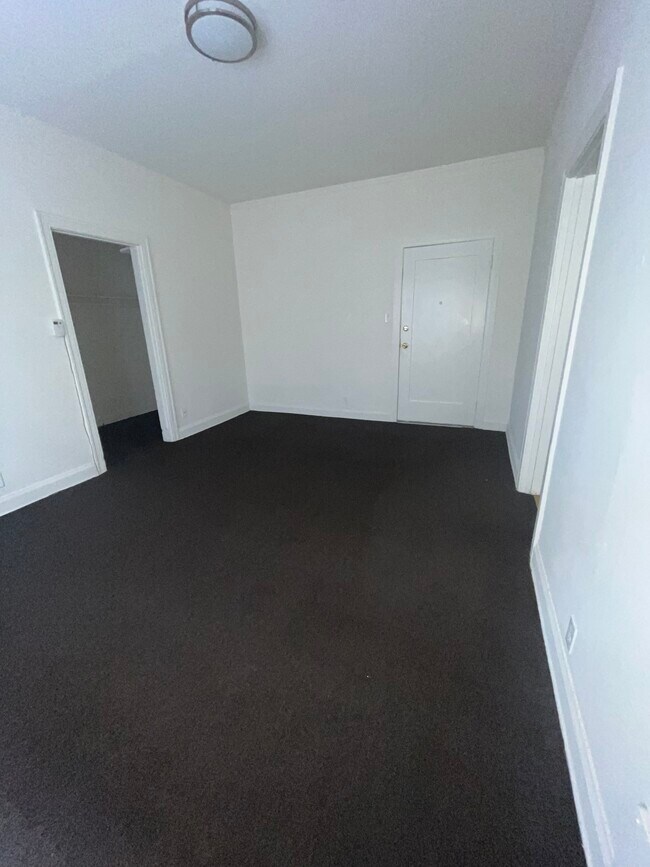 ESPACIOSO - 4156 Rosewood Ave