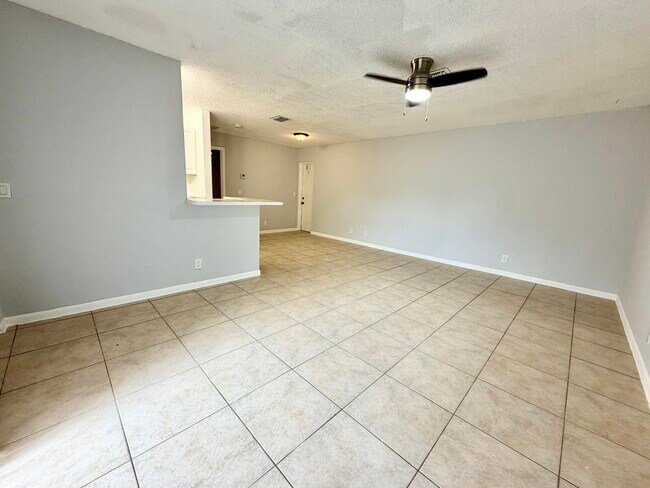 Building Photo - 30 Crossings Cir