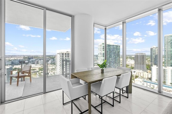 Foto del edificio - 700 NE 26th Terrace