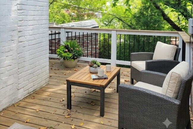 Foto del edificio - 3142 O St NW