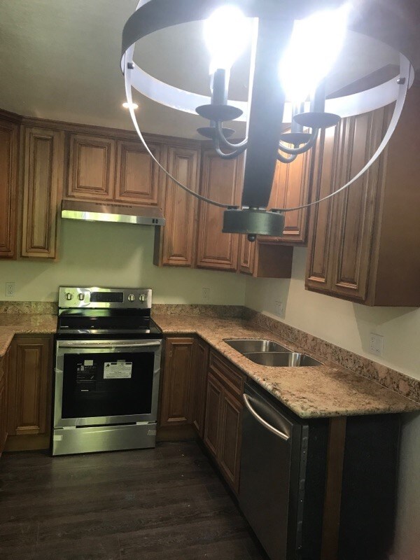 Renovated Kitchen.. - 1838 Higdon Ave