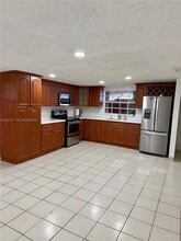 Building Photo - 5900 W 21st Ct