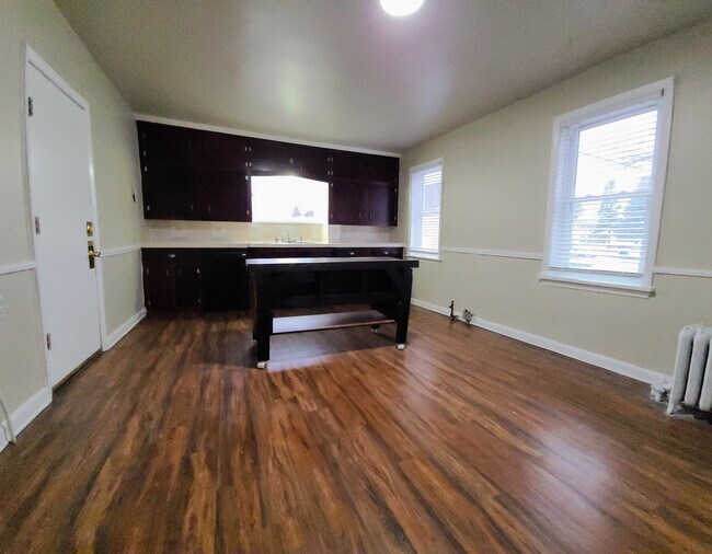 Foto del edificio - 9025 W Hampton Ave