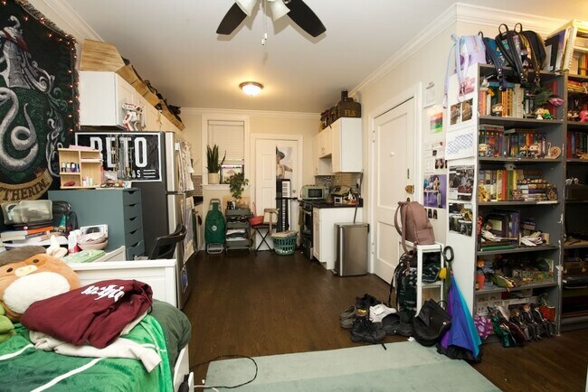 Foto del edificio - 1056 W Lill Ave