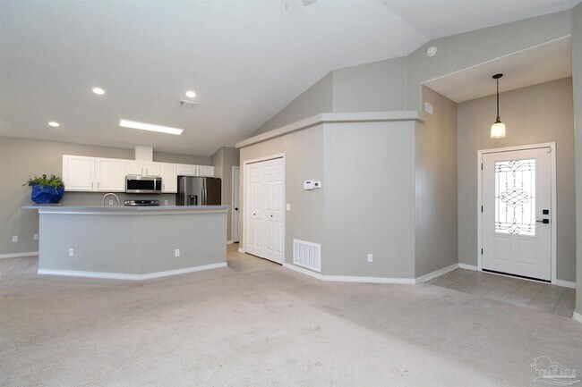 Foto del edificio - 4119 Spinnaker Pl