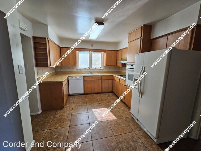 Foto del edificio - 3 br, 2 bath House - 2415 Wisconsin NE