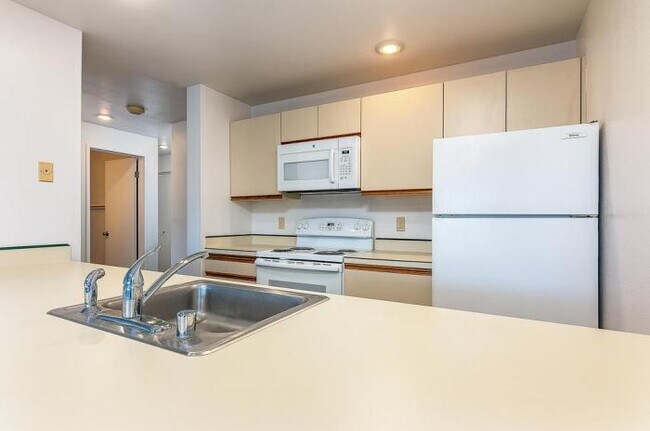 Foto del edificio - 2 bedroom in Seattle WA 98133