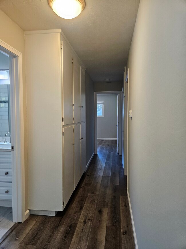 Hall storage - 874 Castlewood Dr