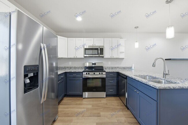 Foto del edificio - 852 Sims Legacy Ln