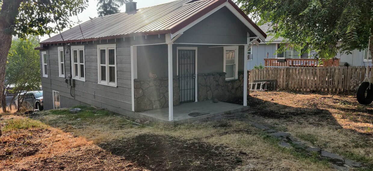 Foto principal - 1527 Lookout Ave