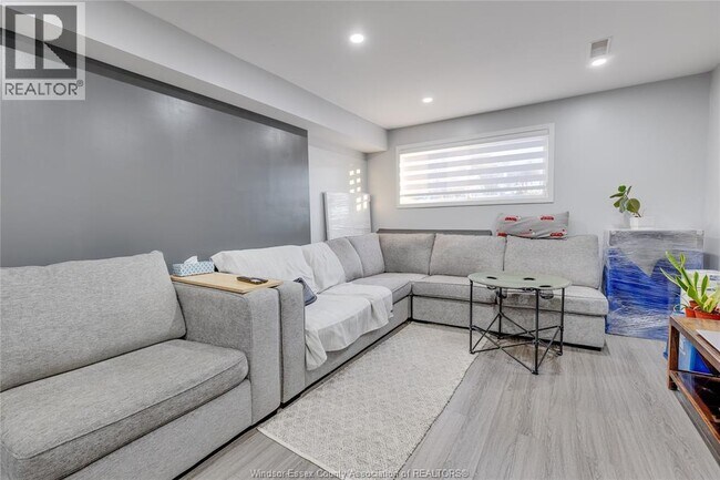 Photo du bâtiment - 12726 Horwood Crescent